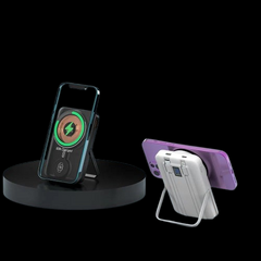 G-Case Almighty Series wireless power bank with a 10,000mAh capacity.
