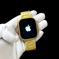 Big 2.3 Infinite Display" and multiple interchangeable straps.