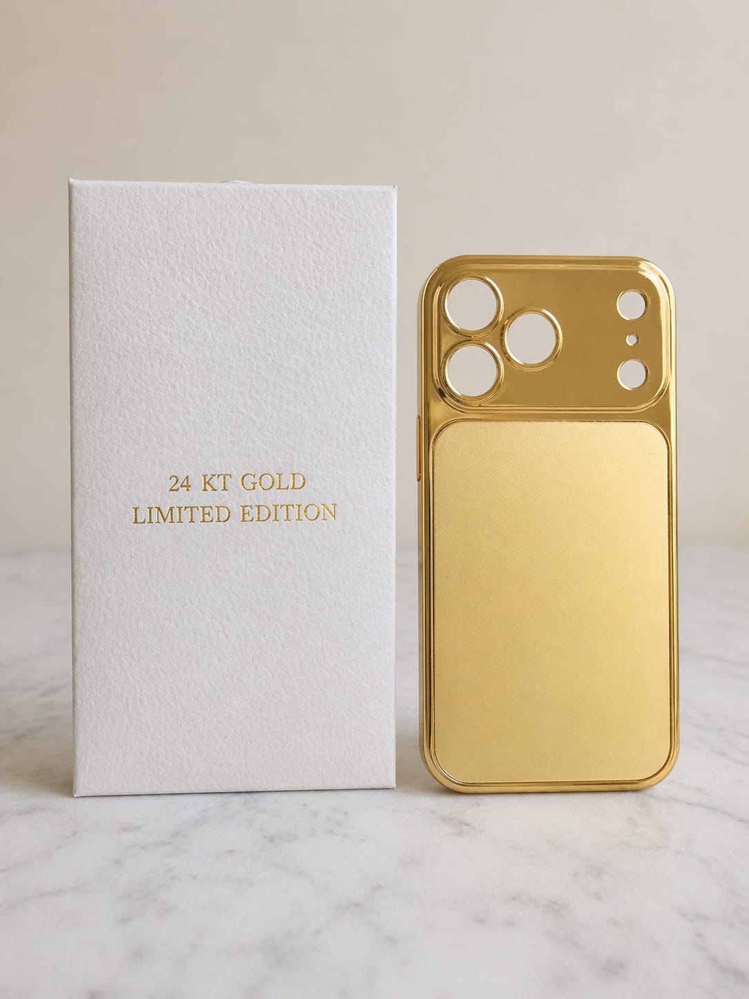 17 pro max Artificial Gold Case